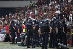 孔帕尼：替补球员的上场以及我们的身体对抗能力帮助我们取胜