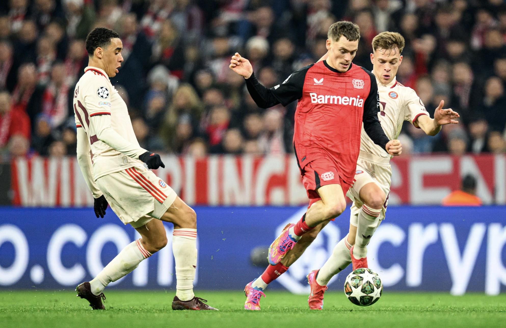 澳超半场：泰勒、罗斯造杀机，喷气机暂0-0悉尼FC（澳超半场战报：泰勒、罗斯频造险情，纽卡斯尔喷气机暂0-0悉尼FC）