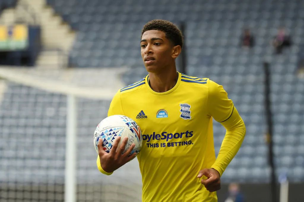 光明科学城赛艇挑战赛来了，12月6日相约茅洲河南光绿境