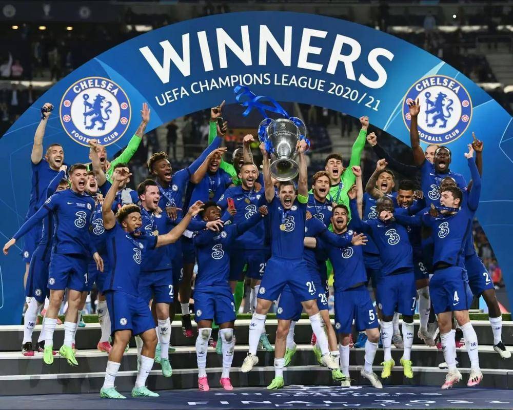 胖东来售卖梅西、库里等人签名球衣，乔丹公牛球衣售价13万8（胖东来开售梅西、库里等球星签名球衣 乔丹公牛球衣标价13.8万）