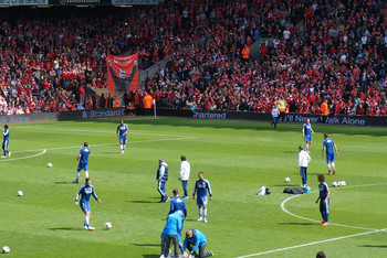 荷兰杯前瞻：费耶诺德多人缺阵，海伦芬能否爆冷晋级？（荷兰杯前瞻：费耶诺德伤兵满营，海伦芬能否上演冷门突围？）