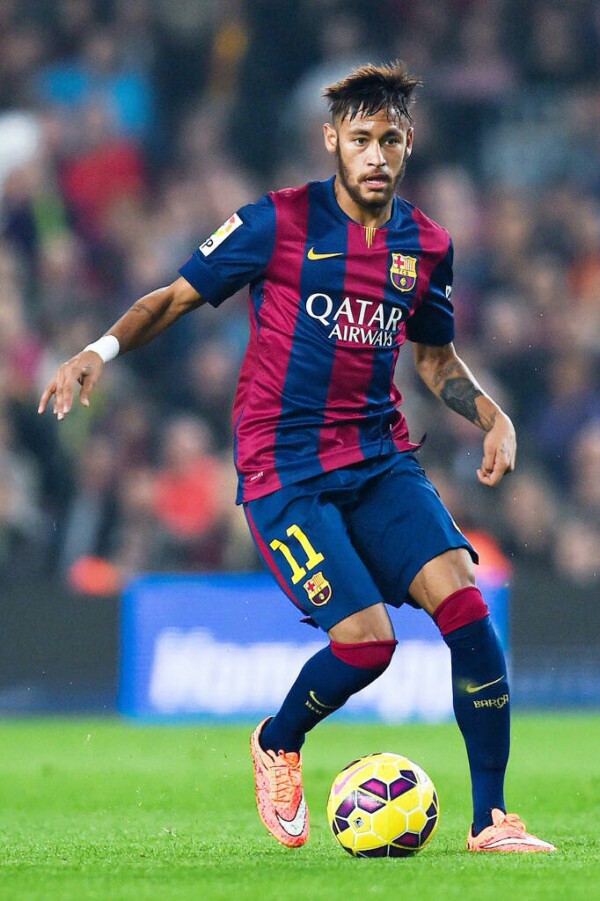 记者：足协曾上报三名欧洲教练，总局可能更相信国产主帅（记者称足协曾递交三位欧洲名帅方案，总局或更青睐本土主教练）