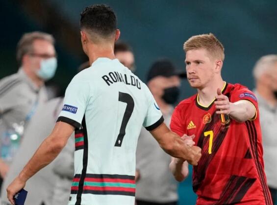 意甲主帅年薪榜：孔蒂、阿莱格里前2，斯帕莱蒂第4，齐沃第8（意甲主帅薪资榜：孔蒂与阿莱格里占据前二，斯帕莱蒂第4、齐沃第8）