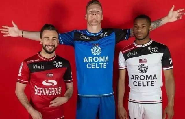 记者：因球员和教练组赛后未与媒体互动，埃及被非洲足联罚款（记者：埃及队赛后未与媒体交流，遭非洲足联罚款）