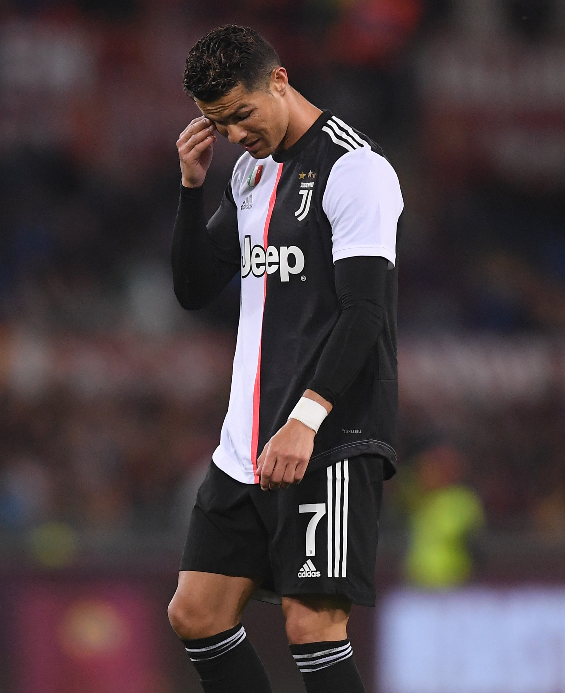 记者：邓卓翔尚未与三镇有进一步沟通，三镇目前也没换帅消息