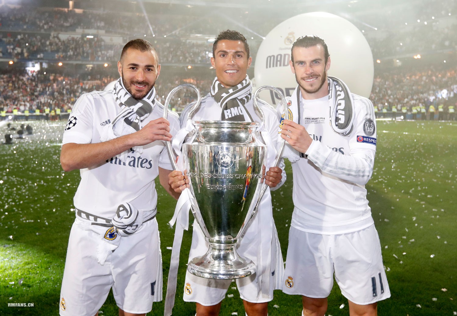 英超战报：伊萨克破门，罗梅罗、西蒙斯染红，9人热刺1-2利物浦（英超简讯：伊萨克建功，罗梅罗、西蒙斯被罚下，9人热刺1-2不敌利物浦）