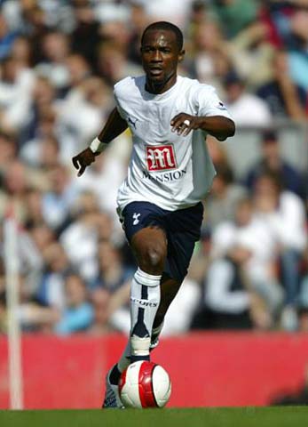 欧联对阵格拉茨风暴，卡拉布里亚打进挑球过人后精彩进球